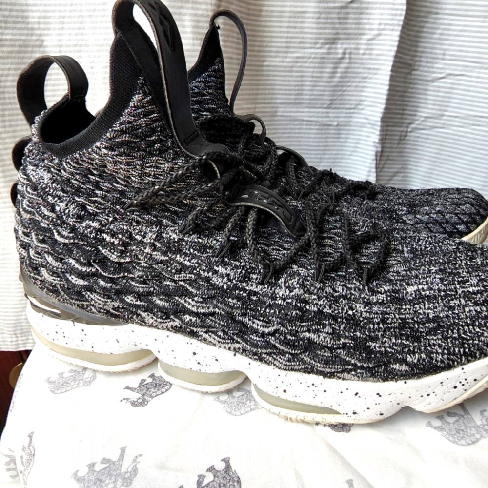 NIKE Lebron 16, size 12US